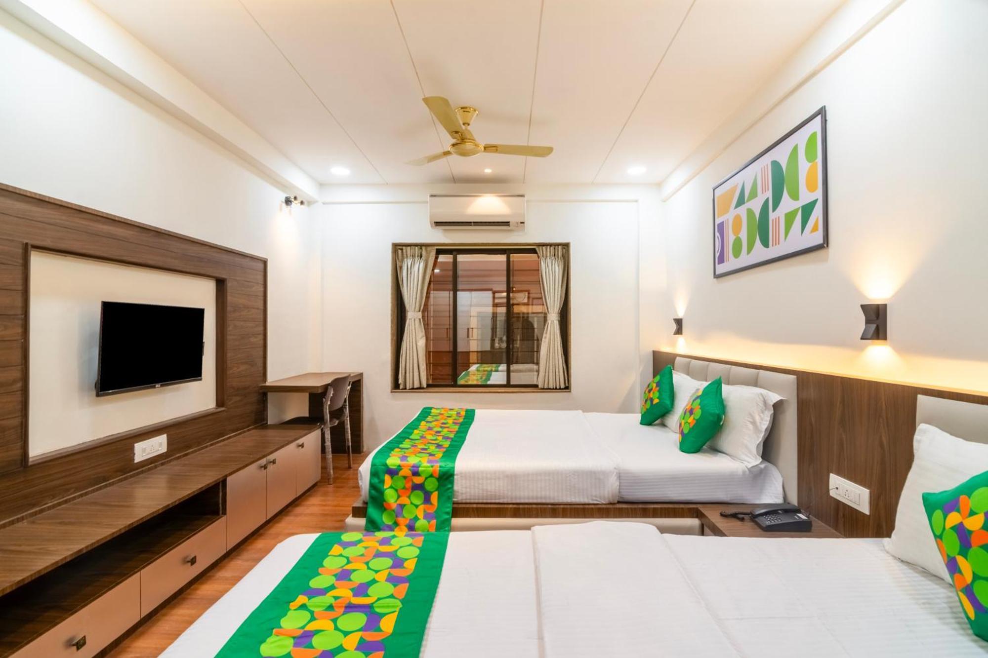Treebo Petals Banquet & Suites - Kolkata Calcutá Exterior foto